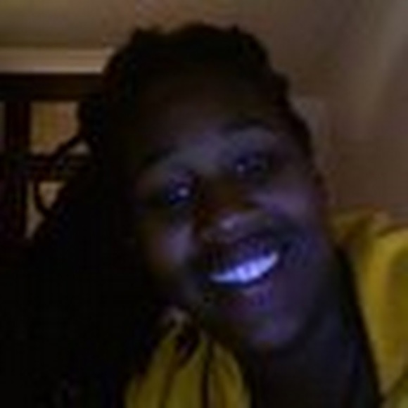 Meet your Posher, Emily - Picture 1 of 1